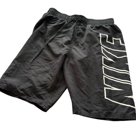 Nike Men's Black Athletic Shorts - Picture 1 of 4